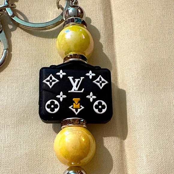 🆕 Fashion Designer Black and Yellow Bag Charm Keyring - Picture 3 of 7